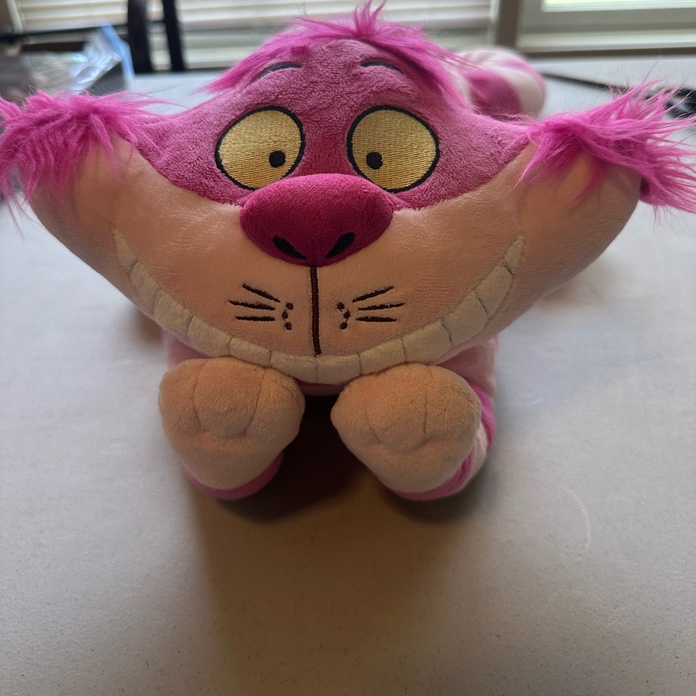 Disneyβ Cheshire Cat Alice in Wonderland plush toy